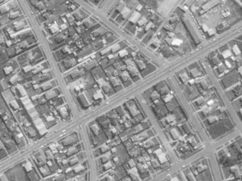 639 Pages Road from the air, 1975-1979
