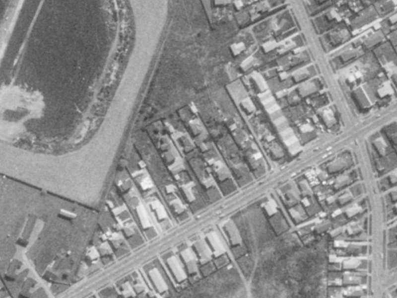 587 Pages Road from the air, 1975-1979