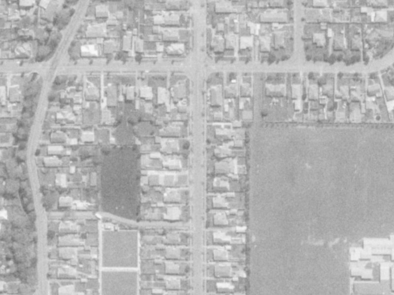 135 Petrie Street from the air, 1975-1979