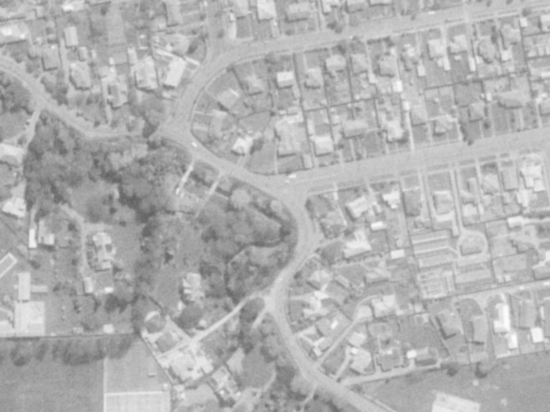 32–36 Banks Avenue from the air, 1975-1979