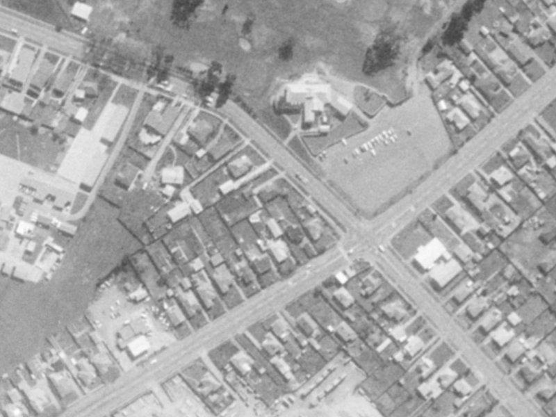150 Breezes Road from the air, 1975-1979