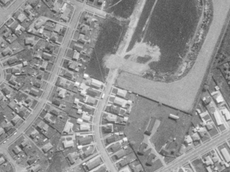 20 Farnborough Street from the air, 1975-1979