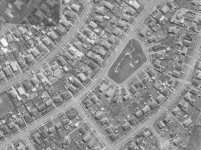 45 Carisbrooke Street from the air, 1975-1979