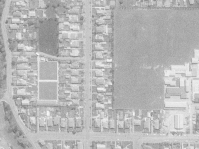 116 Petrie Street from the air, 1975-1979