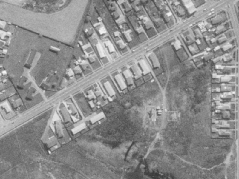 590 Pages Road from the air, 1975-1979