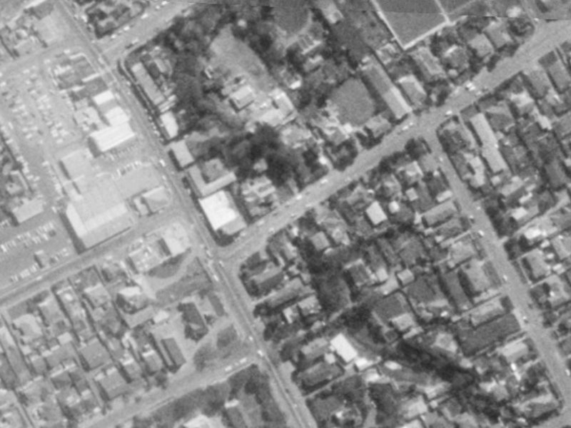 7 Saint Albans Street from the air, 1975-1979