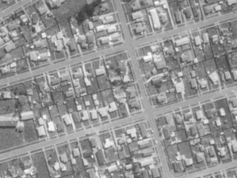 22 Arncliff Street from the air, 1975-1979