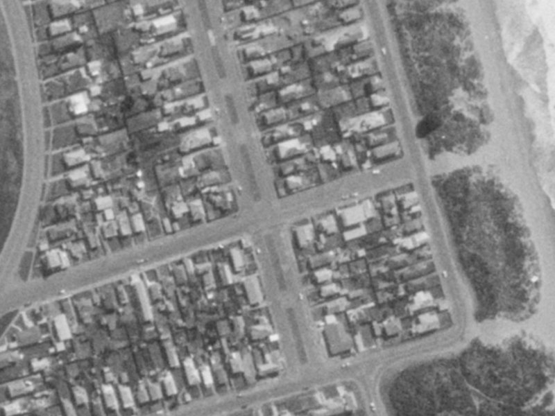 1–11 Rodney Street from the air, 1975-1979