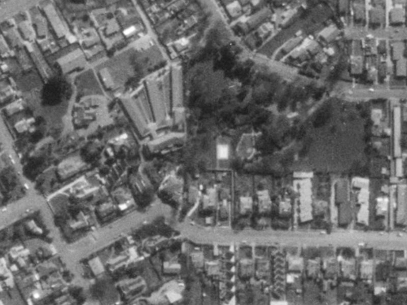 8 Abberfield Lane from the air, 1975-1979