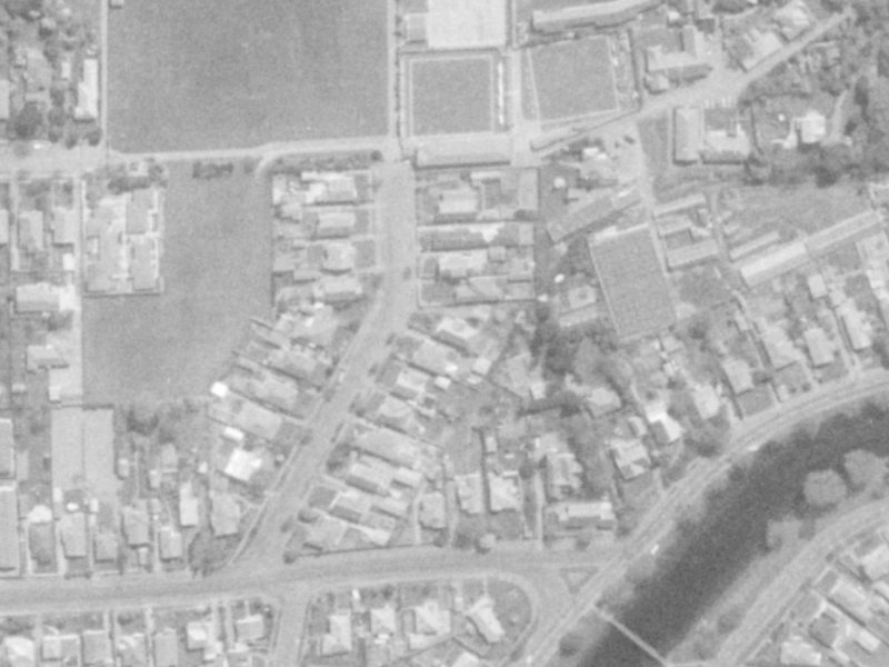 24 Woodchester Avenue from the air, 1975-1979