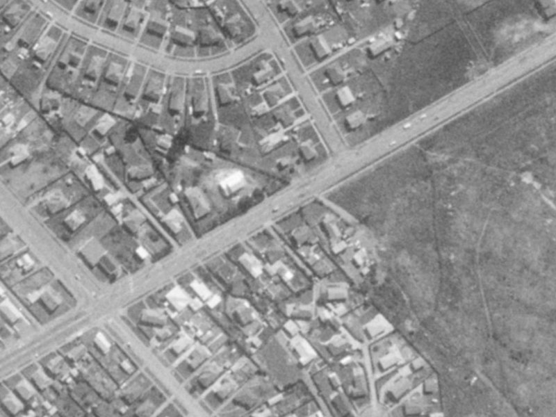 472 Pages Road from the air, 1975-1979