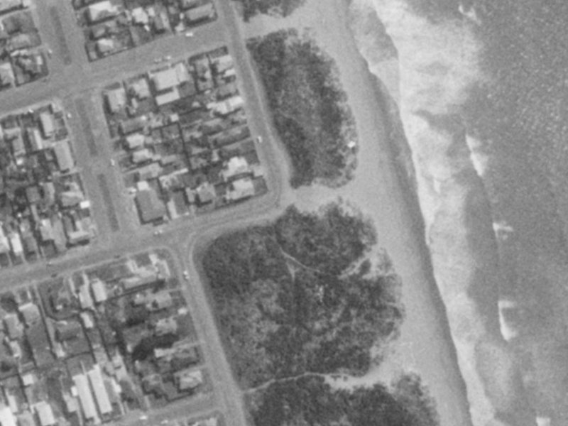 277–283 Marine Parade from the air, 1975-1979
