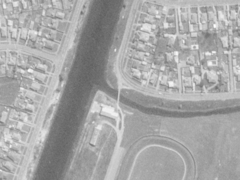 875D Avonside Drive from the air, 1975-1979