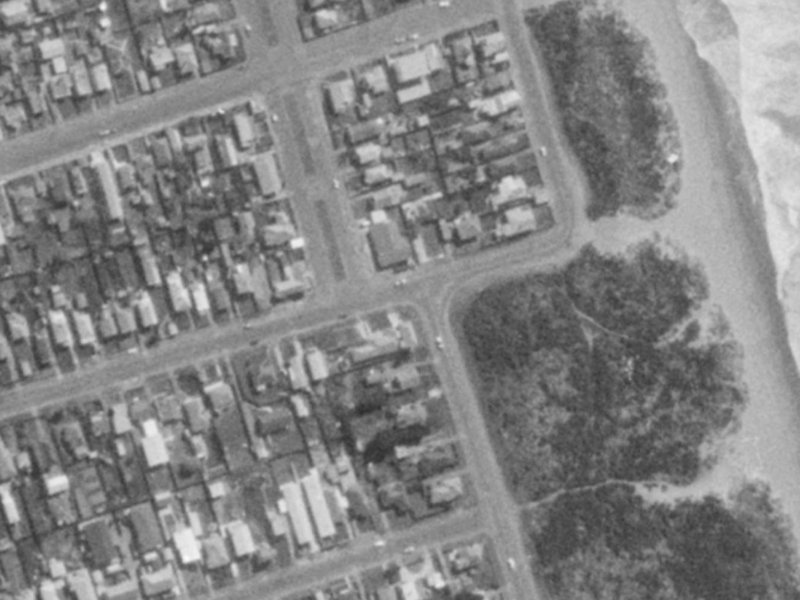 14 Shackleton Street from the air, 1975-1979