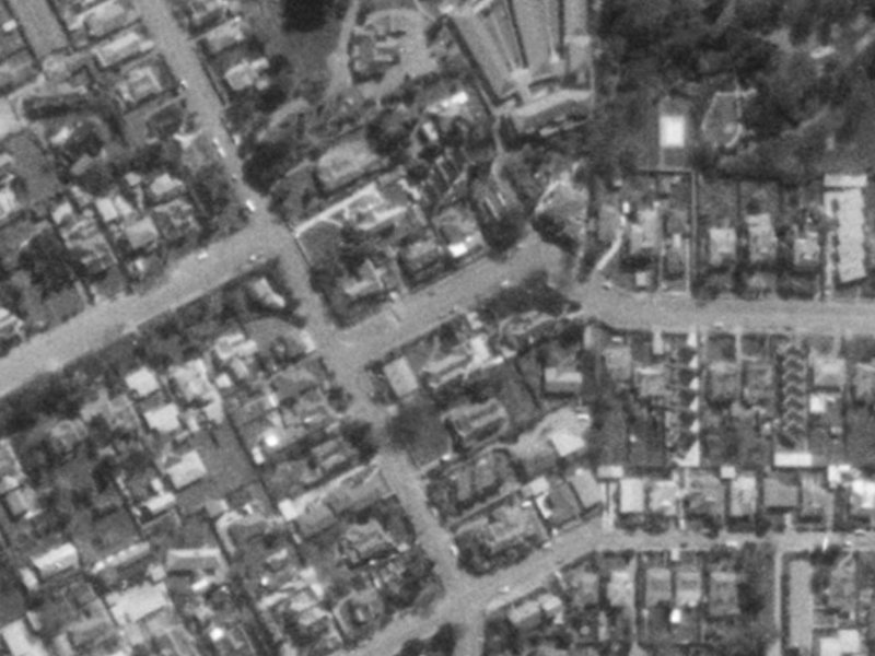 7-17 Ranfurly Street from the air, 1975-1979