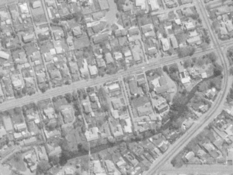 88 Glandovey Road from the air, 1975-1979