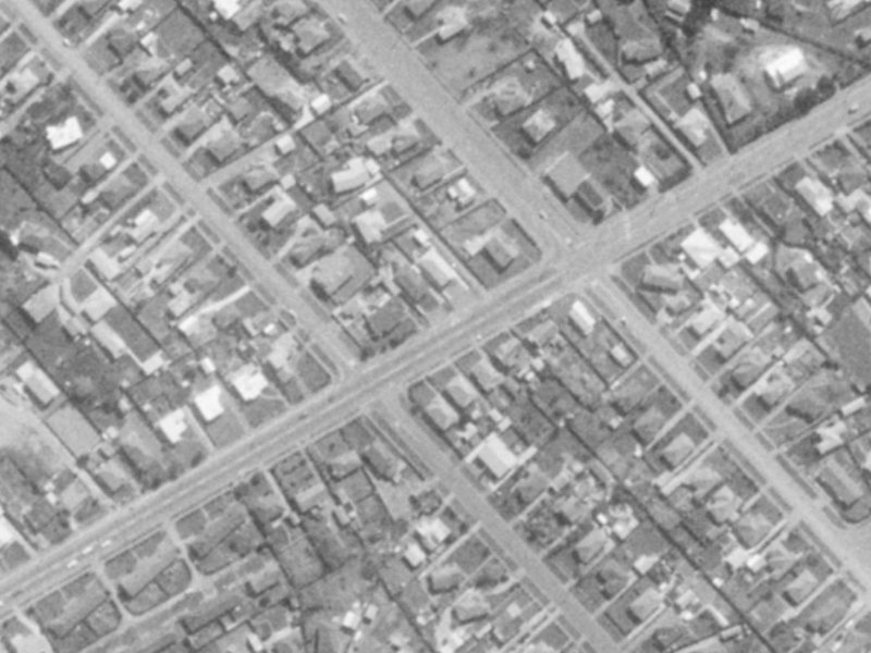 439 Pages Road from the air, 1975-1979