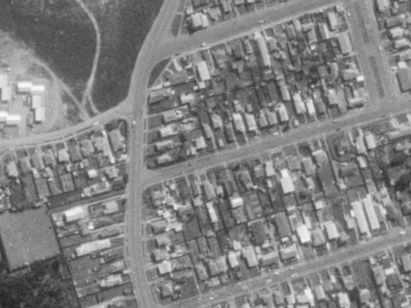58 Shackleton Street from the air, 1975-1979
