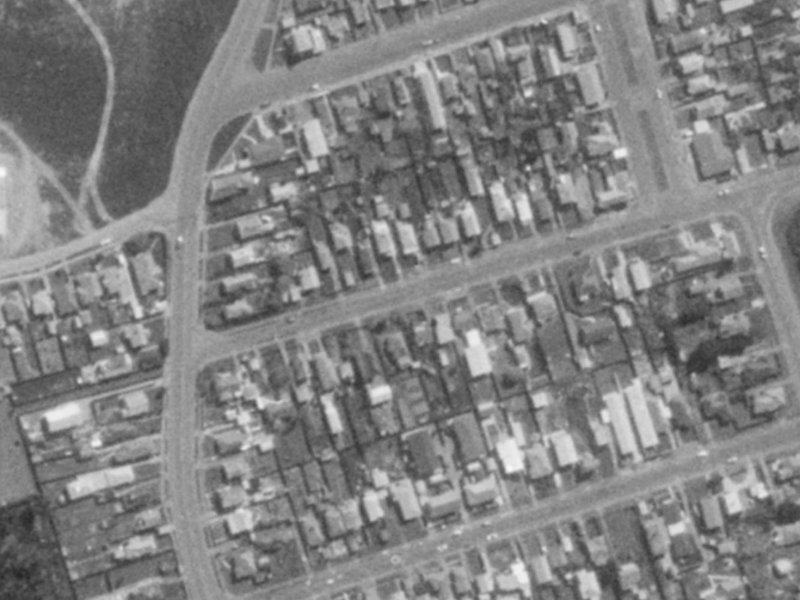51 Shackleton Street from the air, 1975-1979