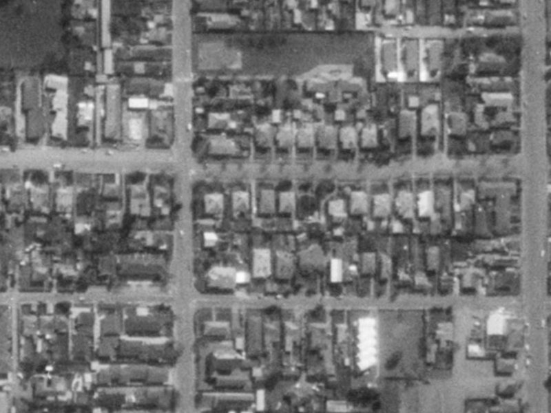 121 Caledonian Road from the air, 1975-1979