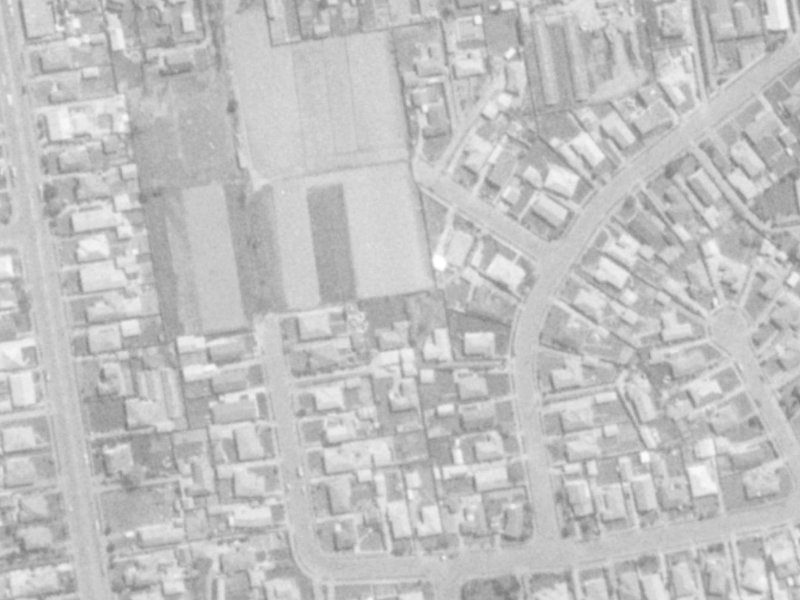 9 Lovelock Street from the air, 1975-1979