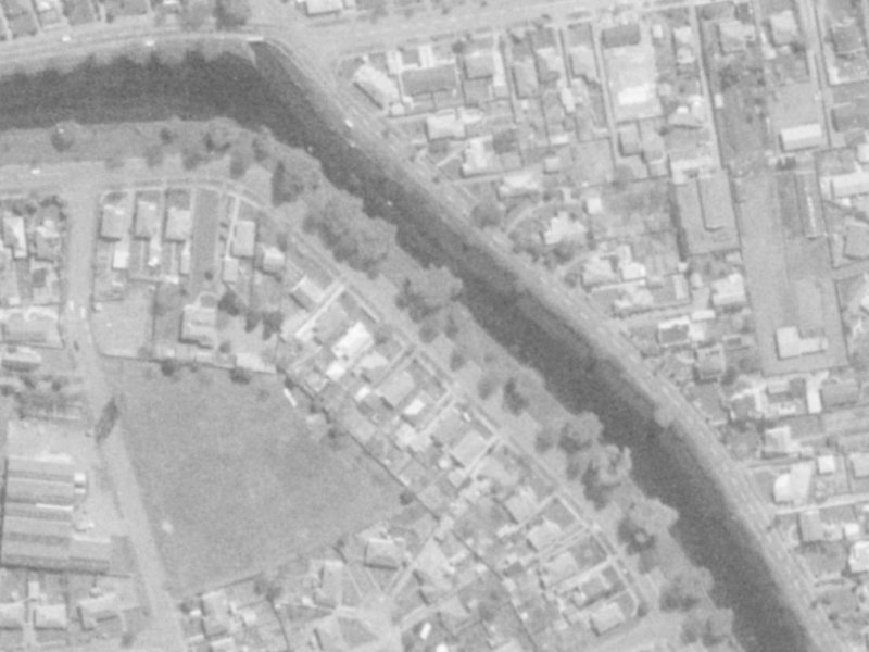 472 Avonside Drive from the air, 1975-1979