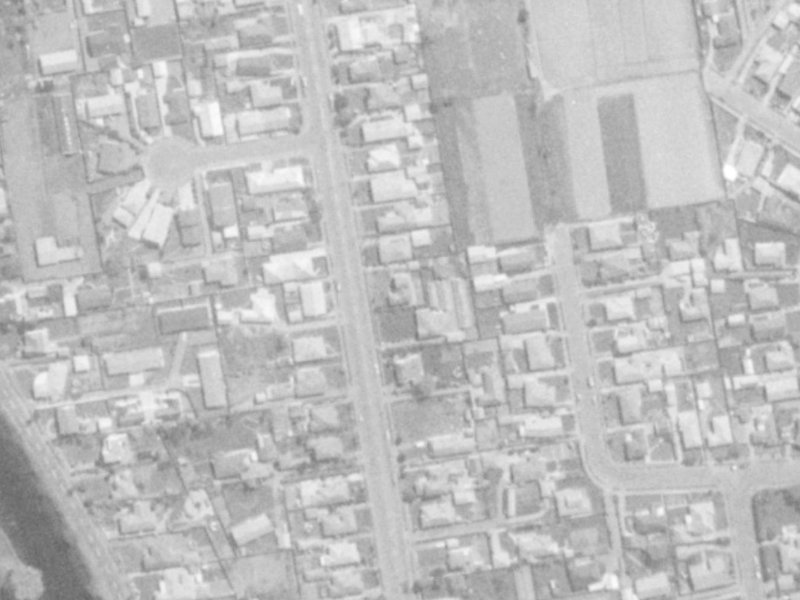 114 Gayhurst Road from the air, 1975-1979
