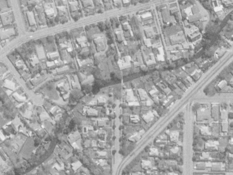 13 Bradnor Road from the air, 1975-1979