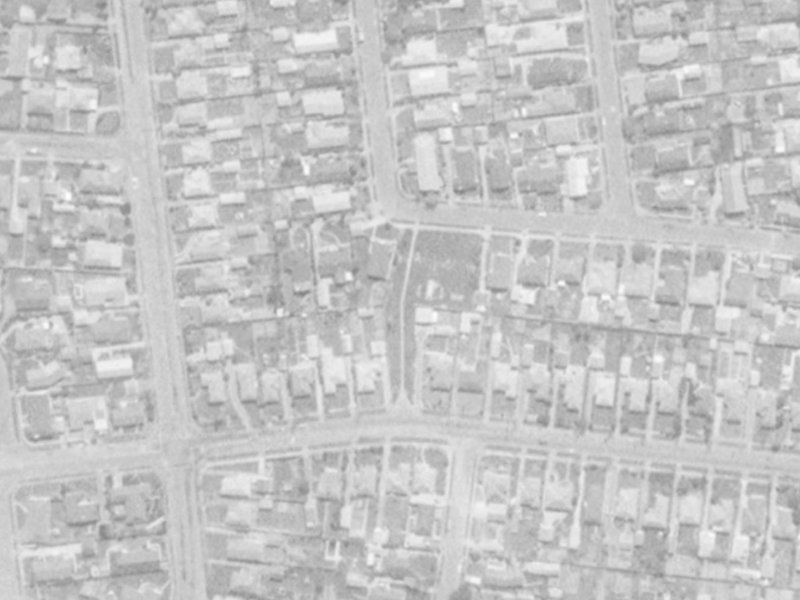 25 Carruthers Street from the air, 1975-1979