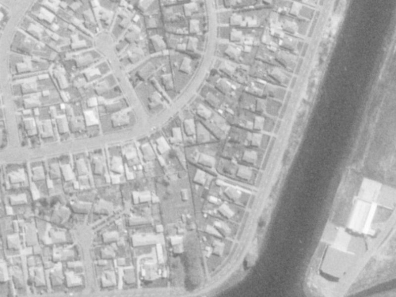 123 Locksley Avenue from the air, 1975-1979