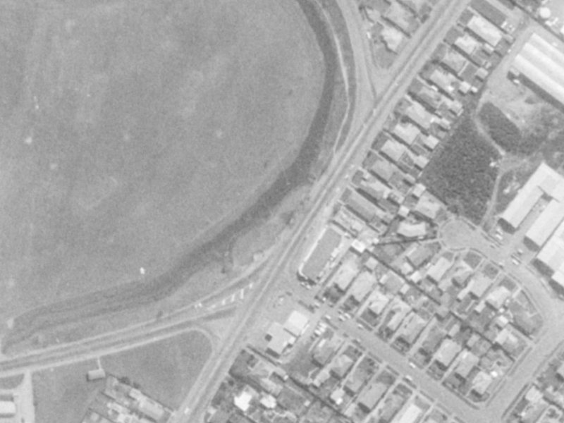 88–100 Wainoni Road from the air, 1975-1979
