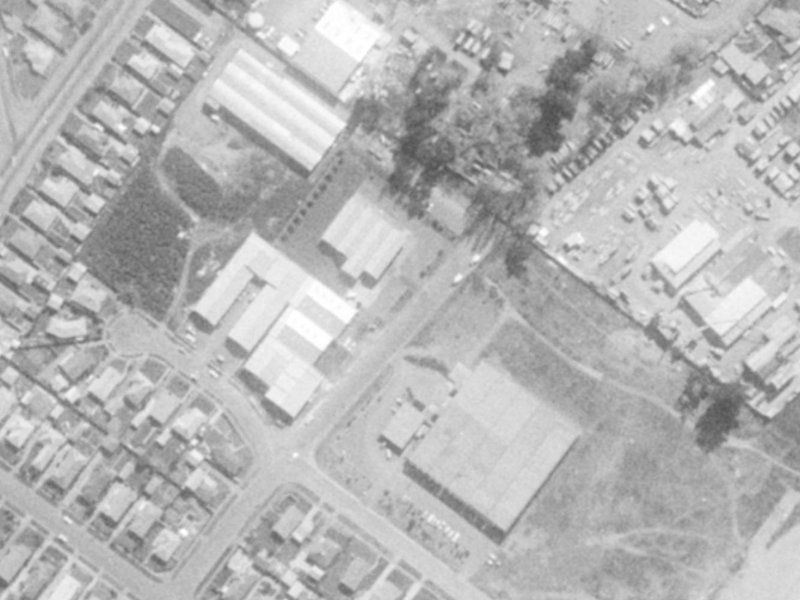 11 Tahuna Street from the air, 1975-1979
