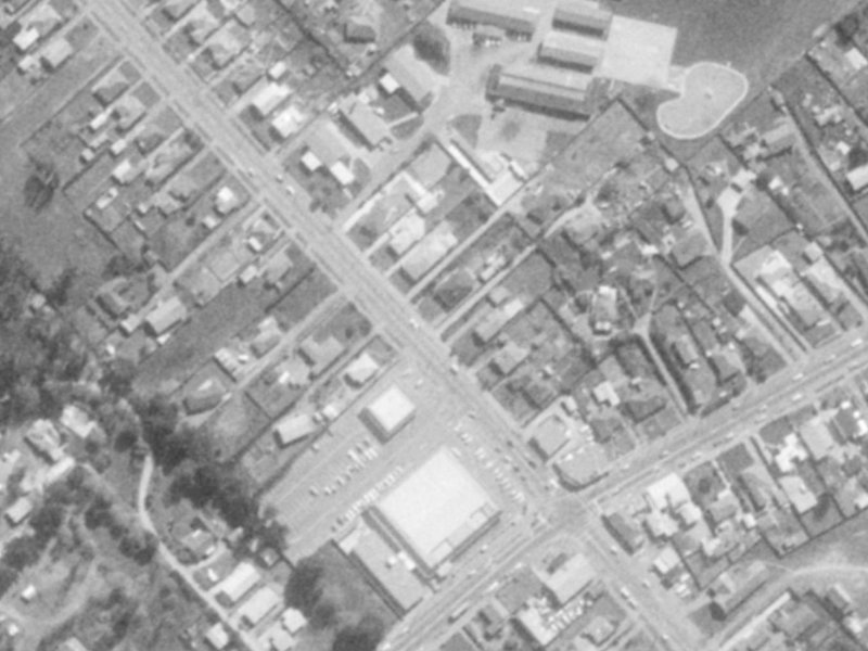 275 Breezes Road from the air, 1975-1979