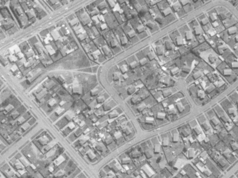 8 Merrington Crescent from the air, 1975-1979