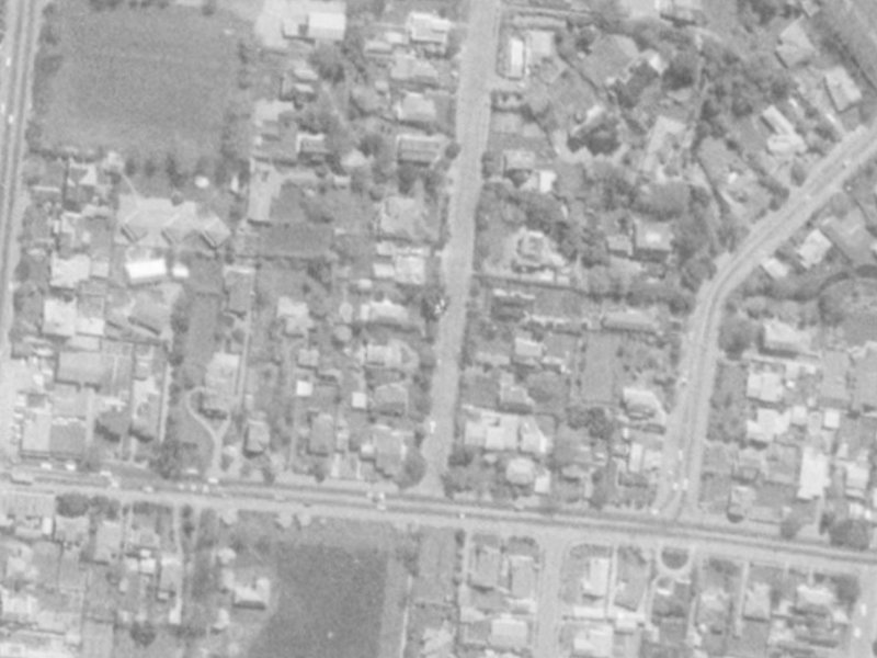 7 Waiwetu Street from the air, 1975-1979