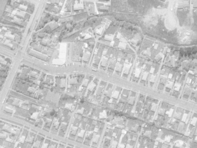 88 Staveley Street from the air, 1975-1979