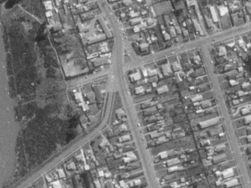 7 Estuary Road from the air, 1975-1979