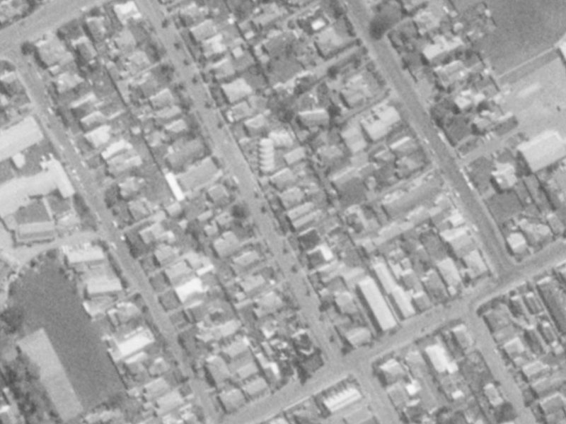 24 Clissold Street from the air, 1975-1979
