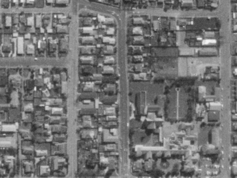 29 Caledonian Road from the air, 1975-1979