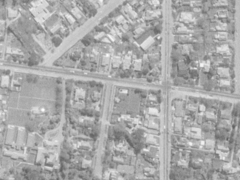 1 Heathfield Avenue from the air, 1975-1979