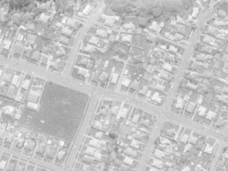 36 Staveley Street from the air, 1975-1979