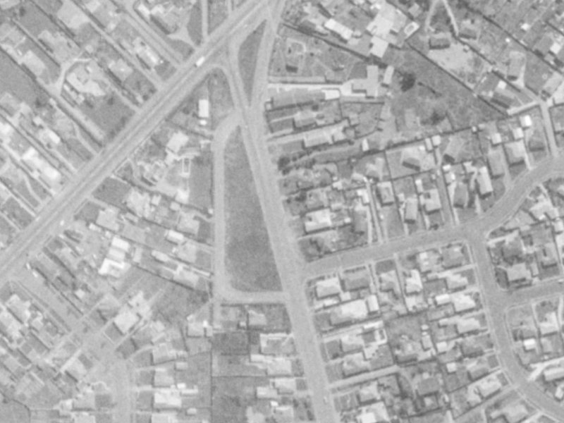 15 Cuffs Road from the air, 1975-1979