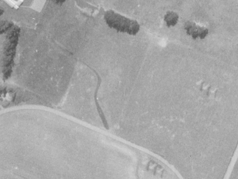 68R Sir John McKenzie Avenue from the air, 1975-1979