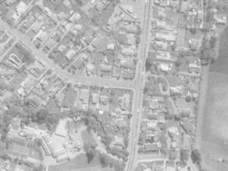 1 Hamilton Avenue from the air, 1975-1979