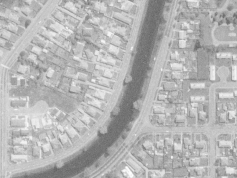 31 Locksley Avenue from the air, 1975-1979
