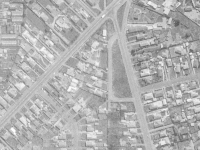 30 Cuffs Road from the air, 1975-1979