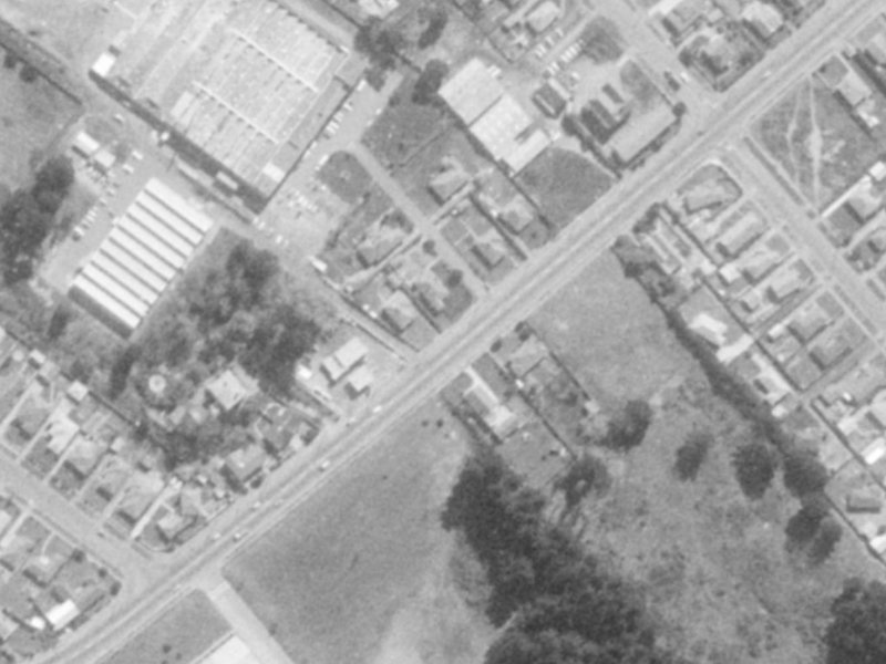 175 Pages Road from the air, 1975-1979