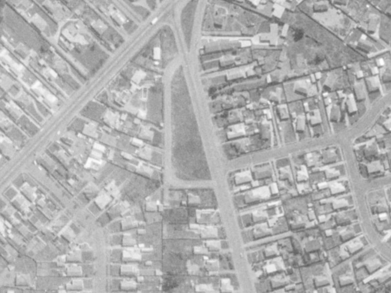 19 Cuffs Road from the air, 1975-1979