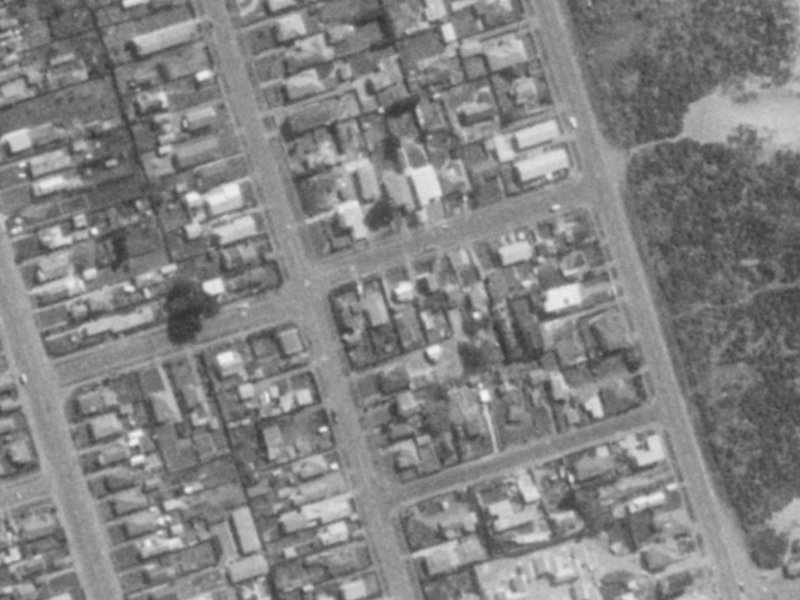 19 Bellamy Avenue from the air, 1975-1979
