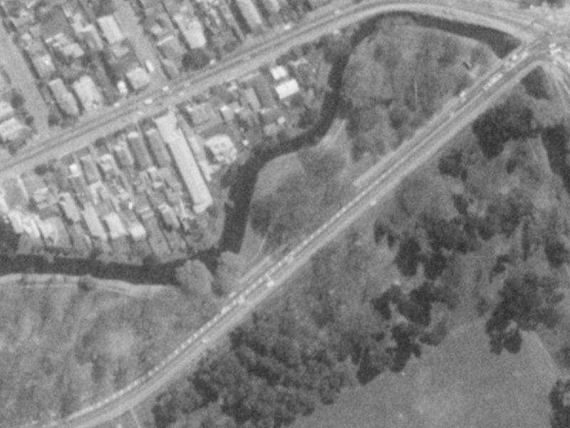 50C Carlton Mill Road from the air, 1975-1979